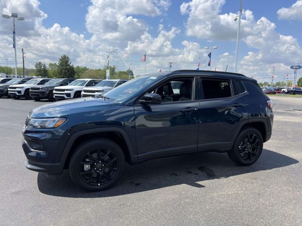 New 2026 Jeep Compass Latitude SUV