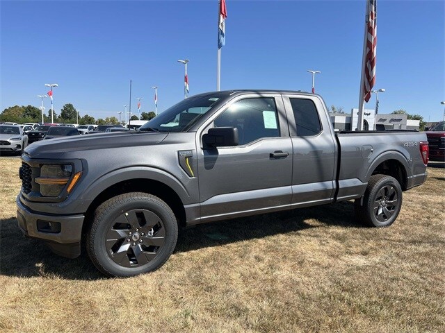 2025 Ford F-150 STX photo 3
