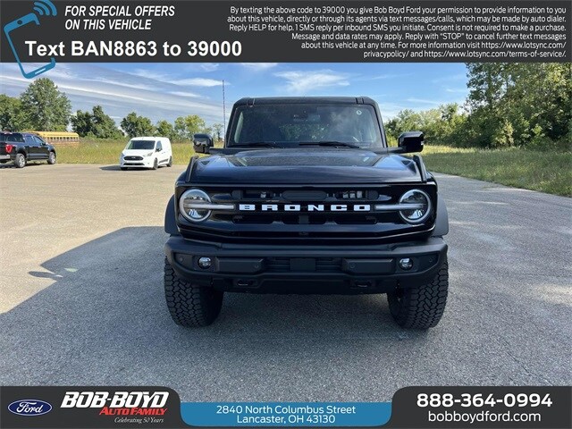 2025 Ford Bronco Outer Banks photo 2
