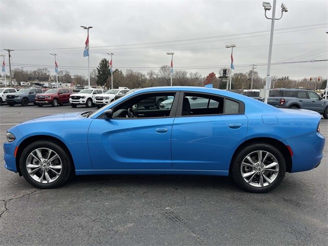 2023 Dodge Charger SXT photo 4