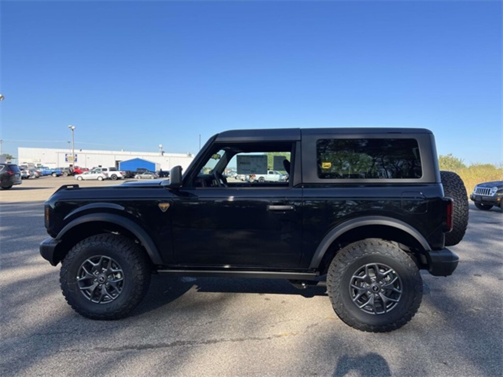 New 2025 Ford Bronco Badlands SUV