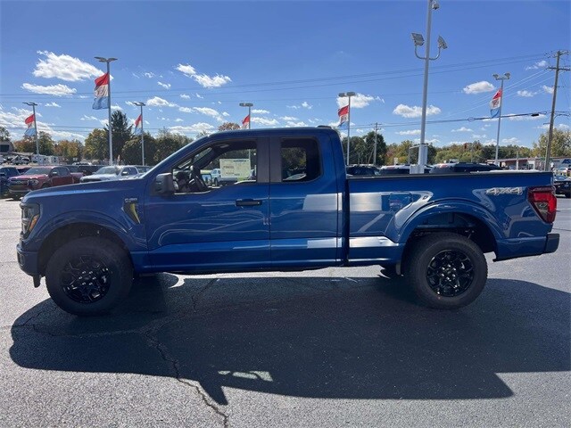 2025 Ford F-150 STX photo 3