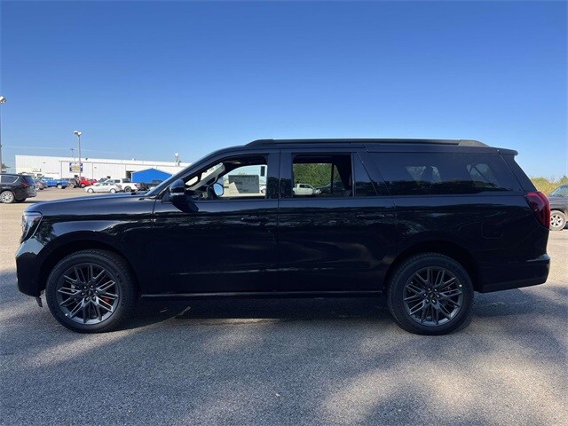 2025 Ford Expedition MAX Platinum photo 3