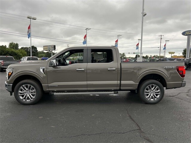 2025 Ford F-150 Lariat photo 4