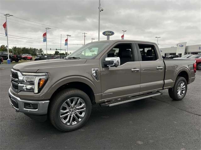 2025 Ford F-150 Lariat photo 3