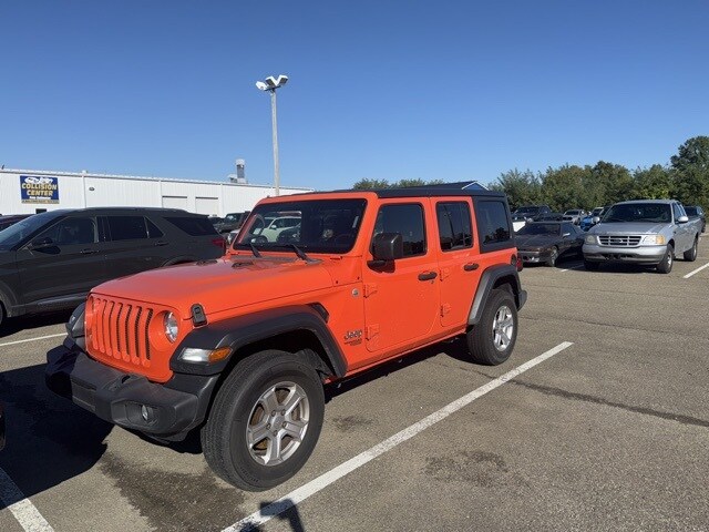 2019 Jeep Wrangler Unlimited Sport S photo 2