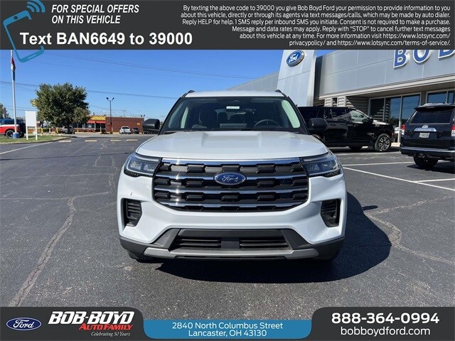 2025 Ford Explorer photo 2