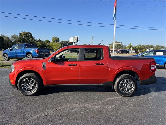 2024 Ford Maverick XLT photo 2