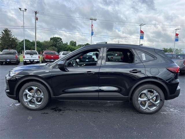 2025 Ford Escape Hybrid ST-Line photo 4