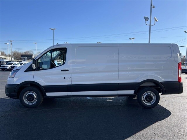 2025 Ford Transit photo 4
