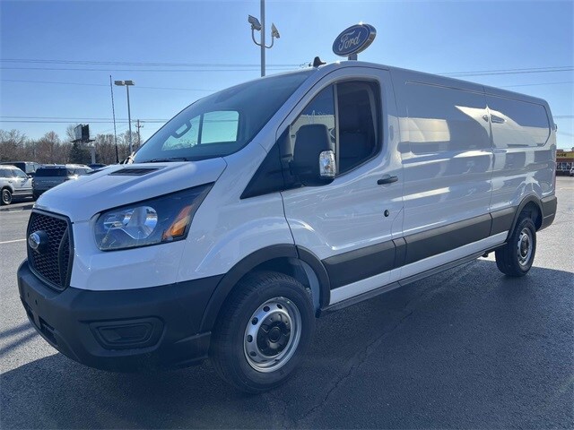 2025 Ford Transit photo 3
