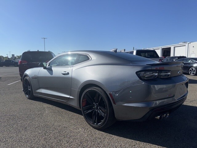 2022 Chevrolet Camaro LT1 photo 3