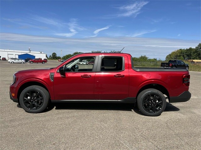2025 Ford Maverick Lariat photo 4