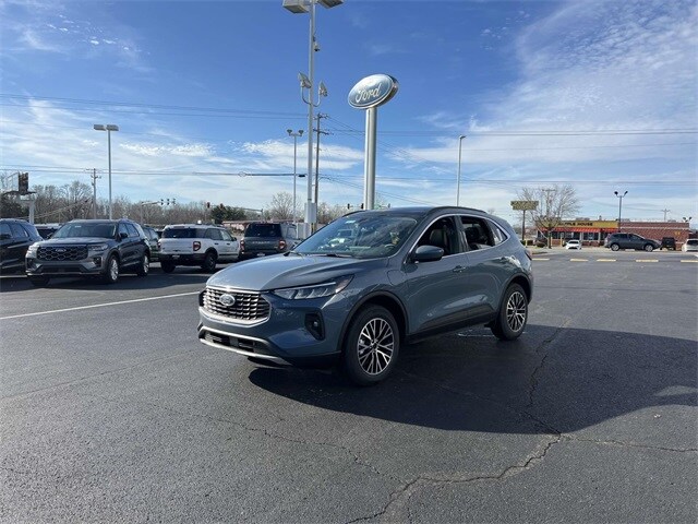 2025 Ford Escape Plug-In Hybrid Base photo 3