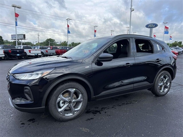 2025 Ford Escape Hybrid ST-Line photo 3