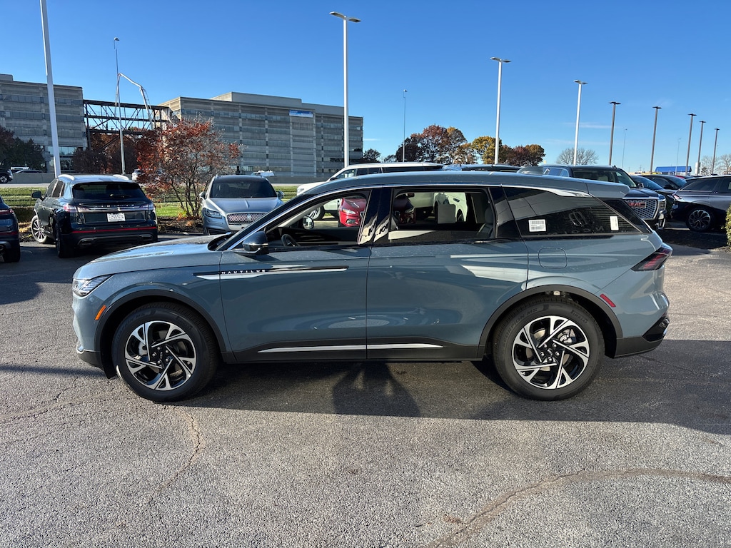New 2026 Lincoln Nautilus Premiere SUV