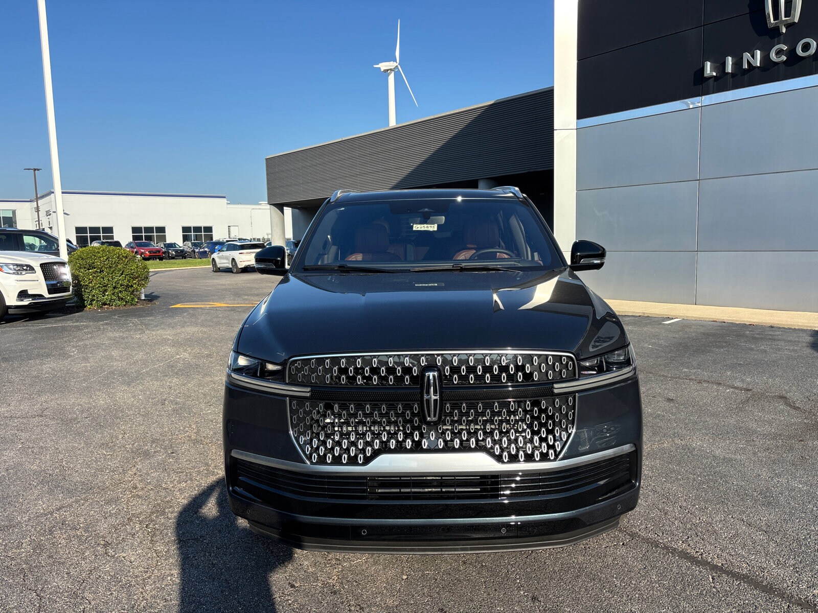 2025 Lincoln Navigator Reserve photo 2