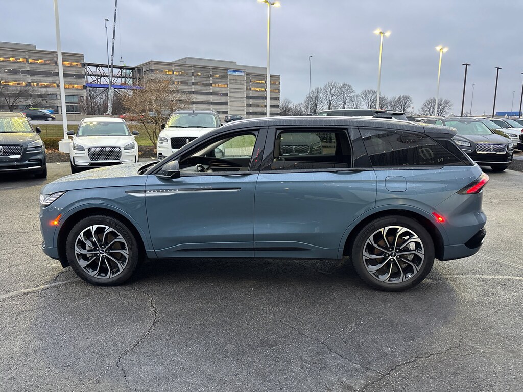 New 2025 Lincoln Nautilus Reserve SUV