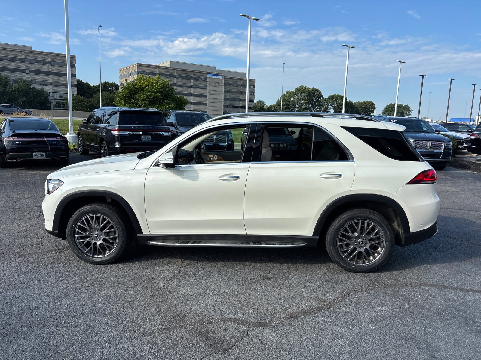 2022 Mercedes Benz GLE 350 4MATIC photo 4