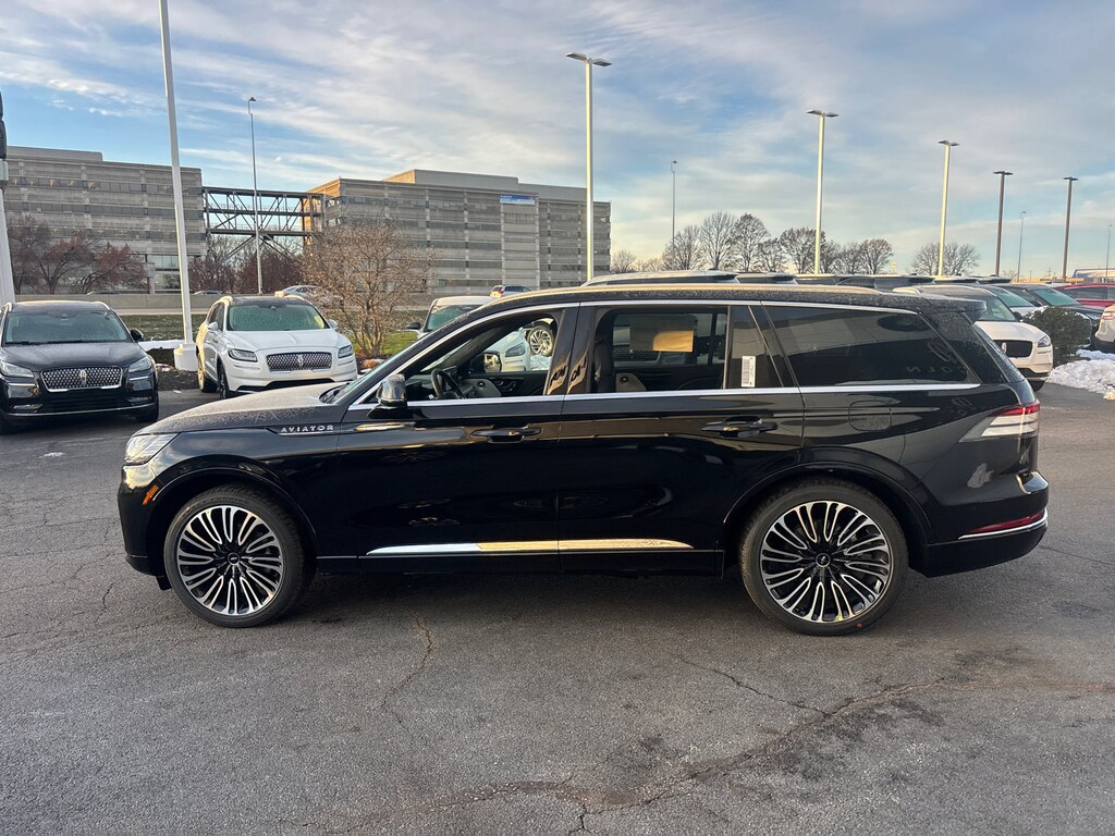 New 2026 Lincoln Aviator Black Label SUV
