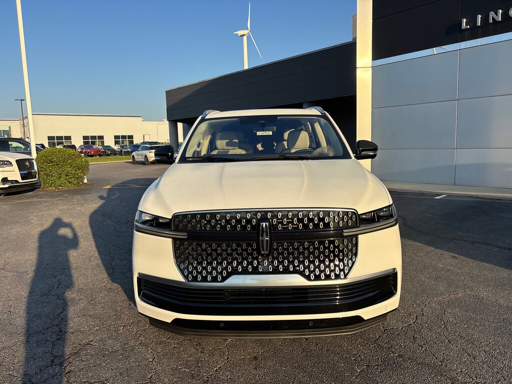 New 2025 Lincoln Navigator L Reserve SUV