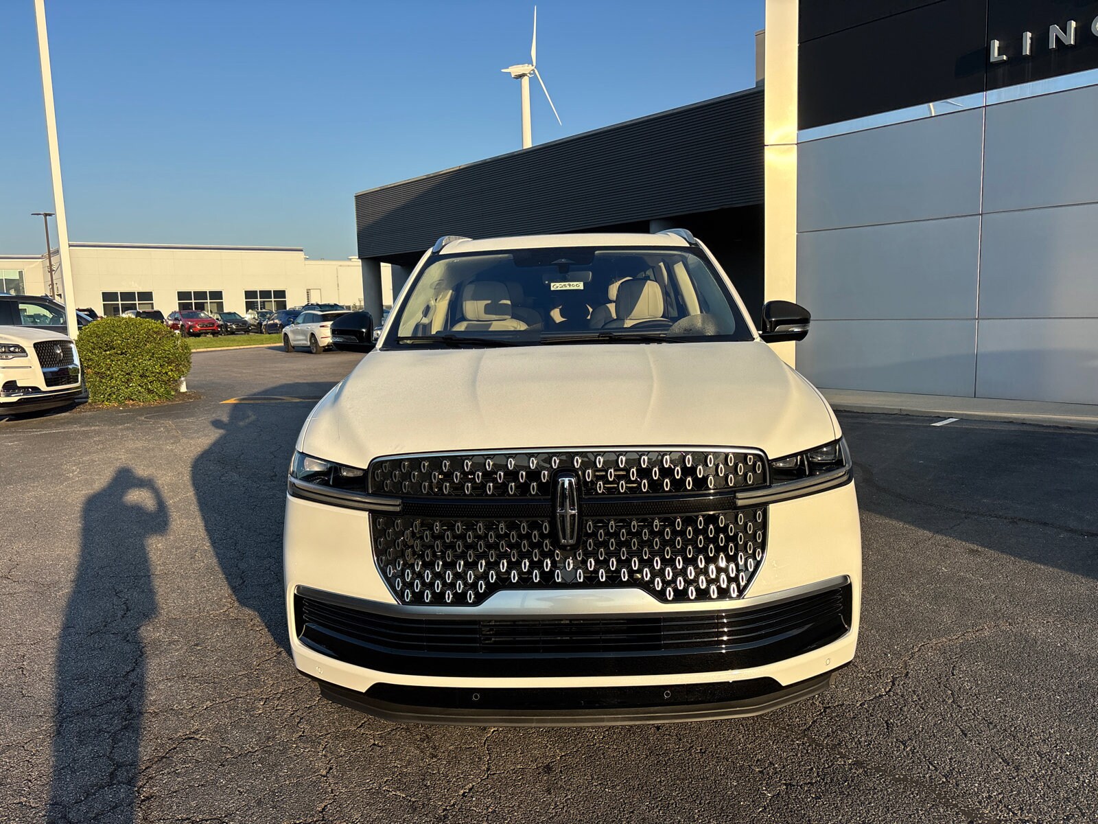 2025 Lincoln Navigator L Reserve photo 2