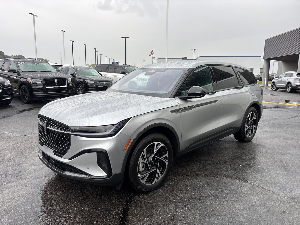New 2025 Lincoln Nautilus Premiere SUV