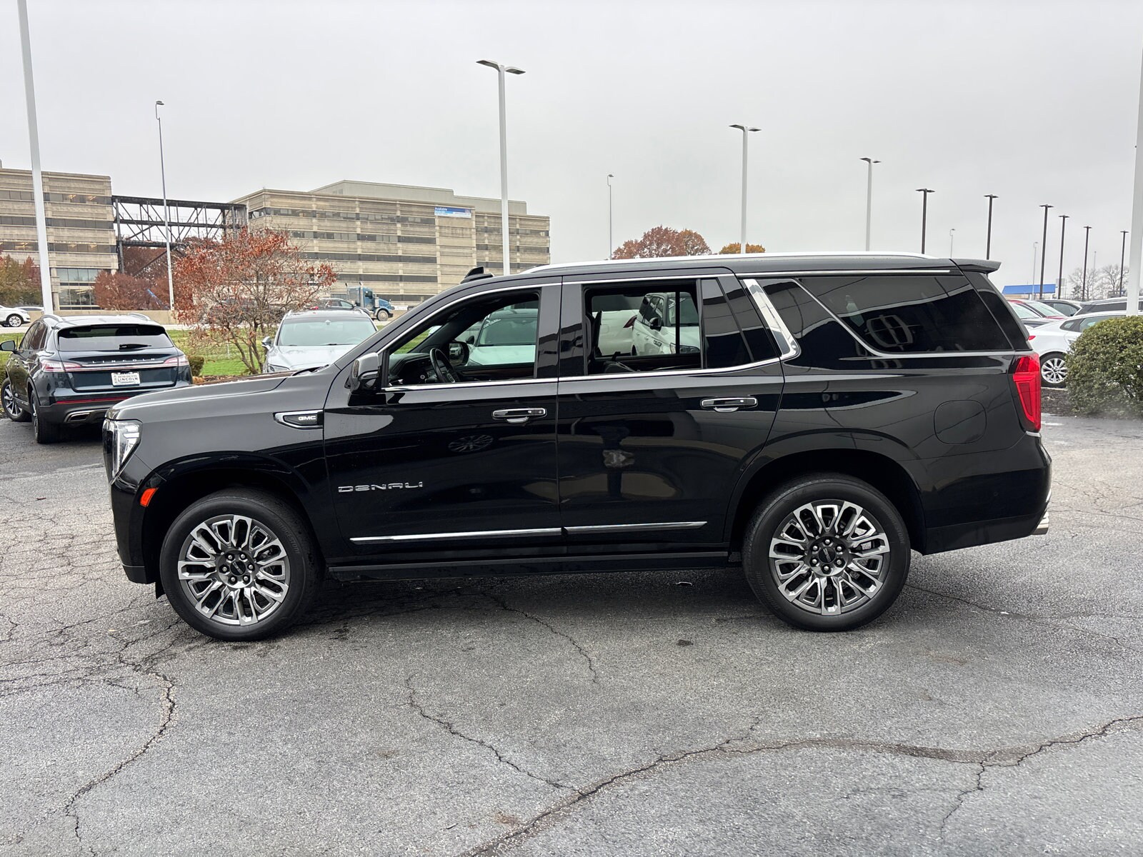 2023 Gmc Yukon Denali Ultimate photo 3