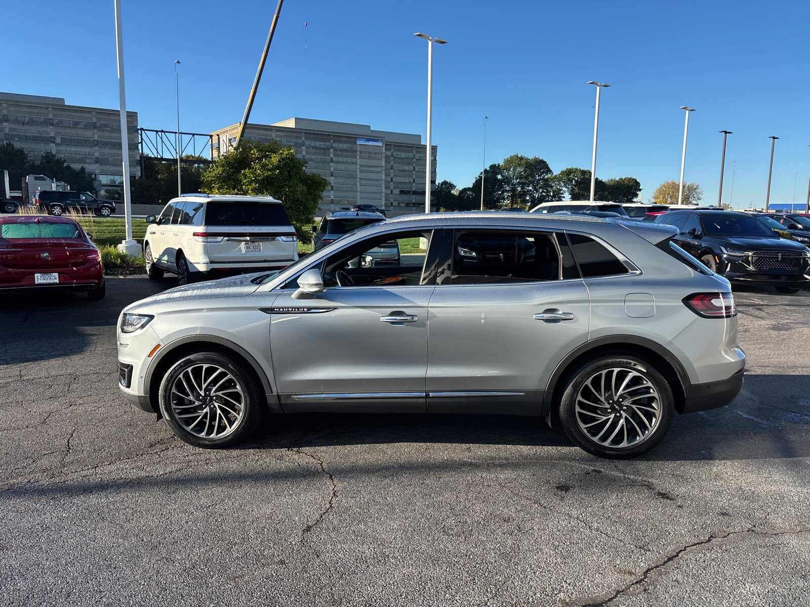 2020 Lincoln Nautilus Reserve photo 4