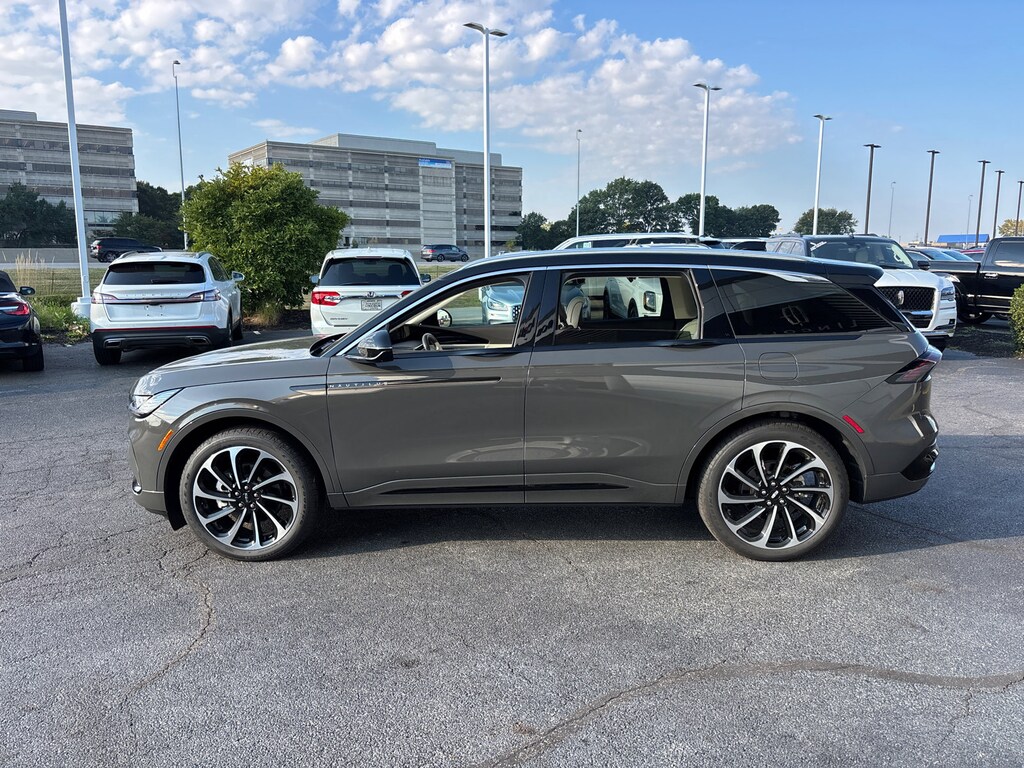 New 2025 Lincoln Nautilus Black Label SUV