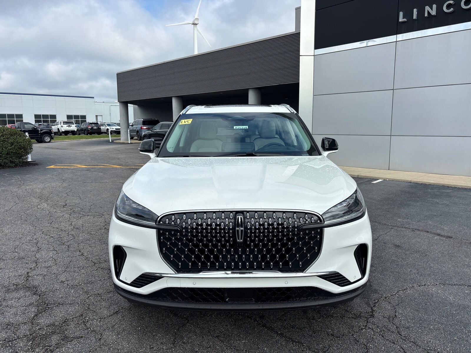 2025 Lincoln Aviator Premiere photo 2