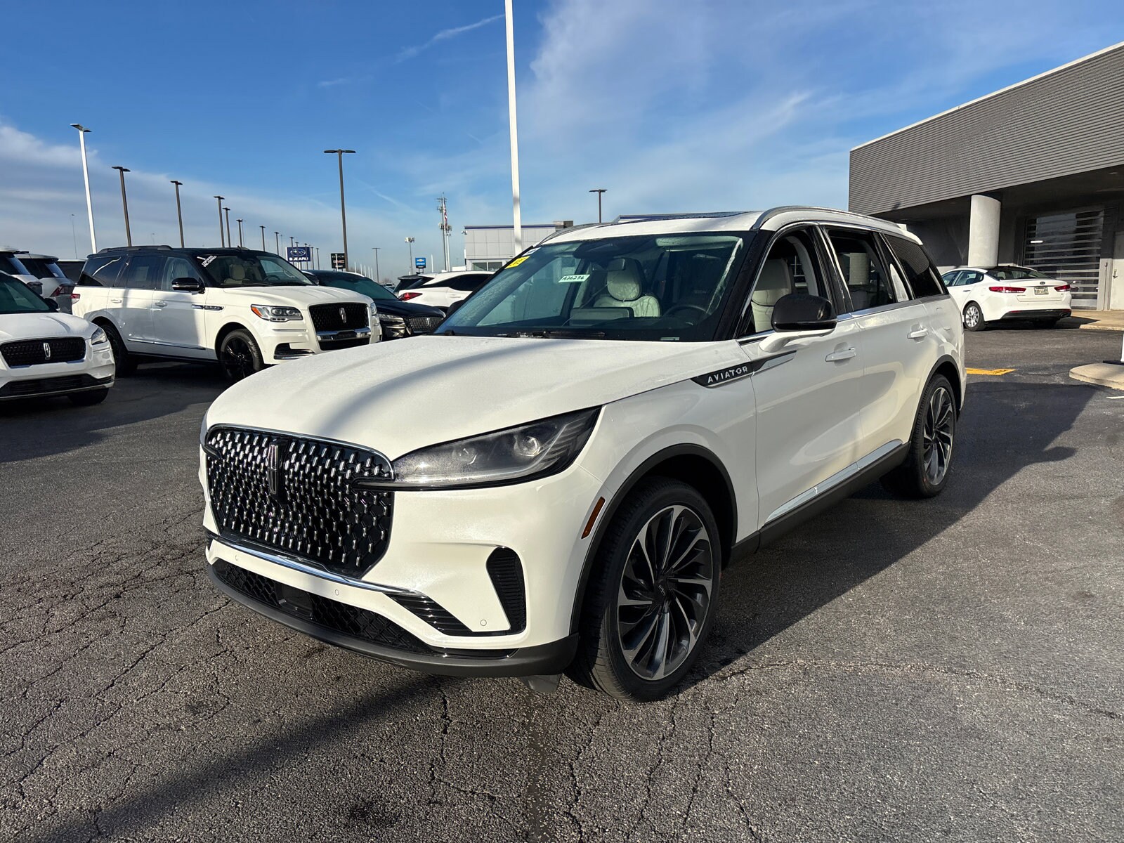 2026 Lincoln Aviator Reserve photo 2