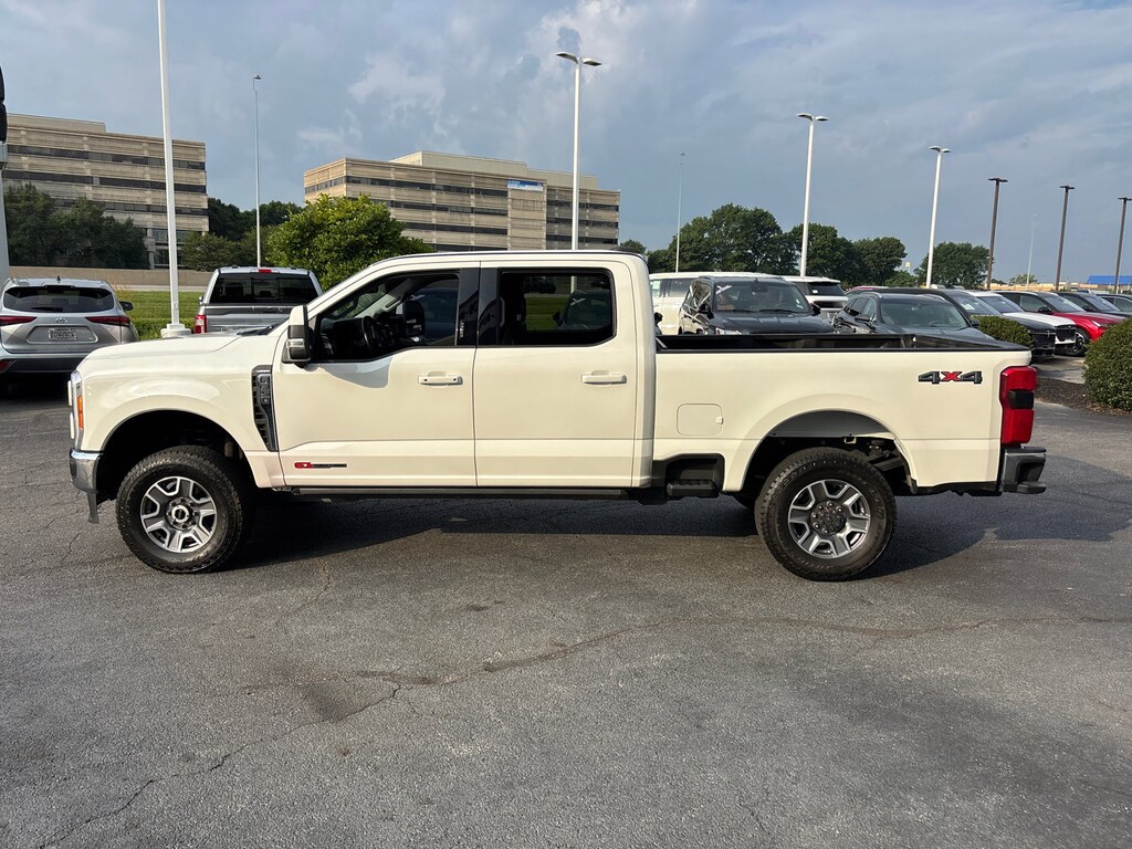 Used 2023 Ford Super Duty F-350 SRW LARIAT LARIAT 4WD Crew Cab 6.75 Box