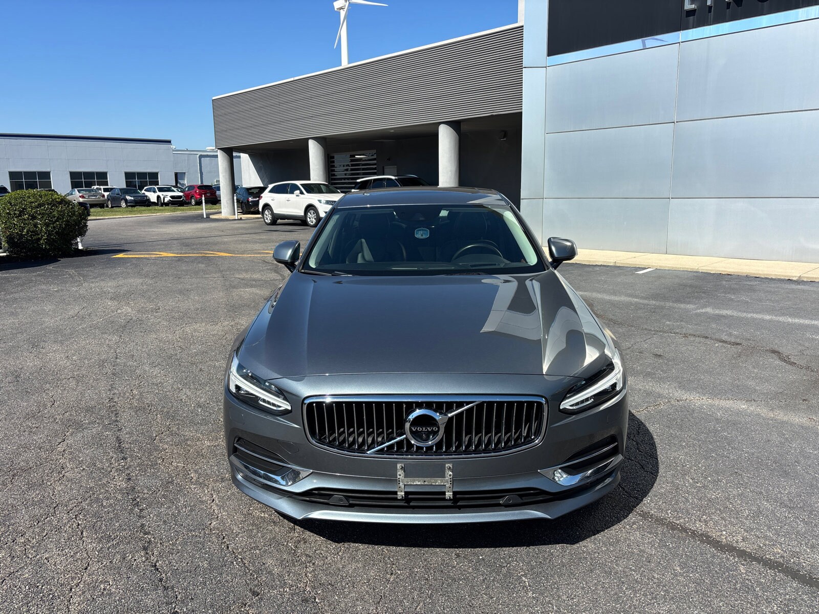 2019 Volvo S90 T6 Inscription photo 2
