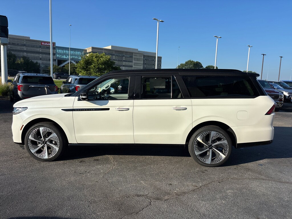 New 2027 Lincoln Navigator L Black Label SUV