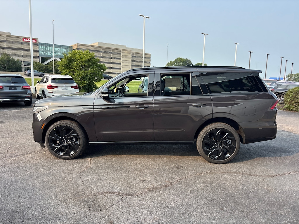 New 2027 Lincoln Navigator Reserve SUV