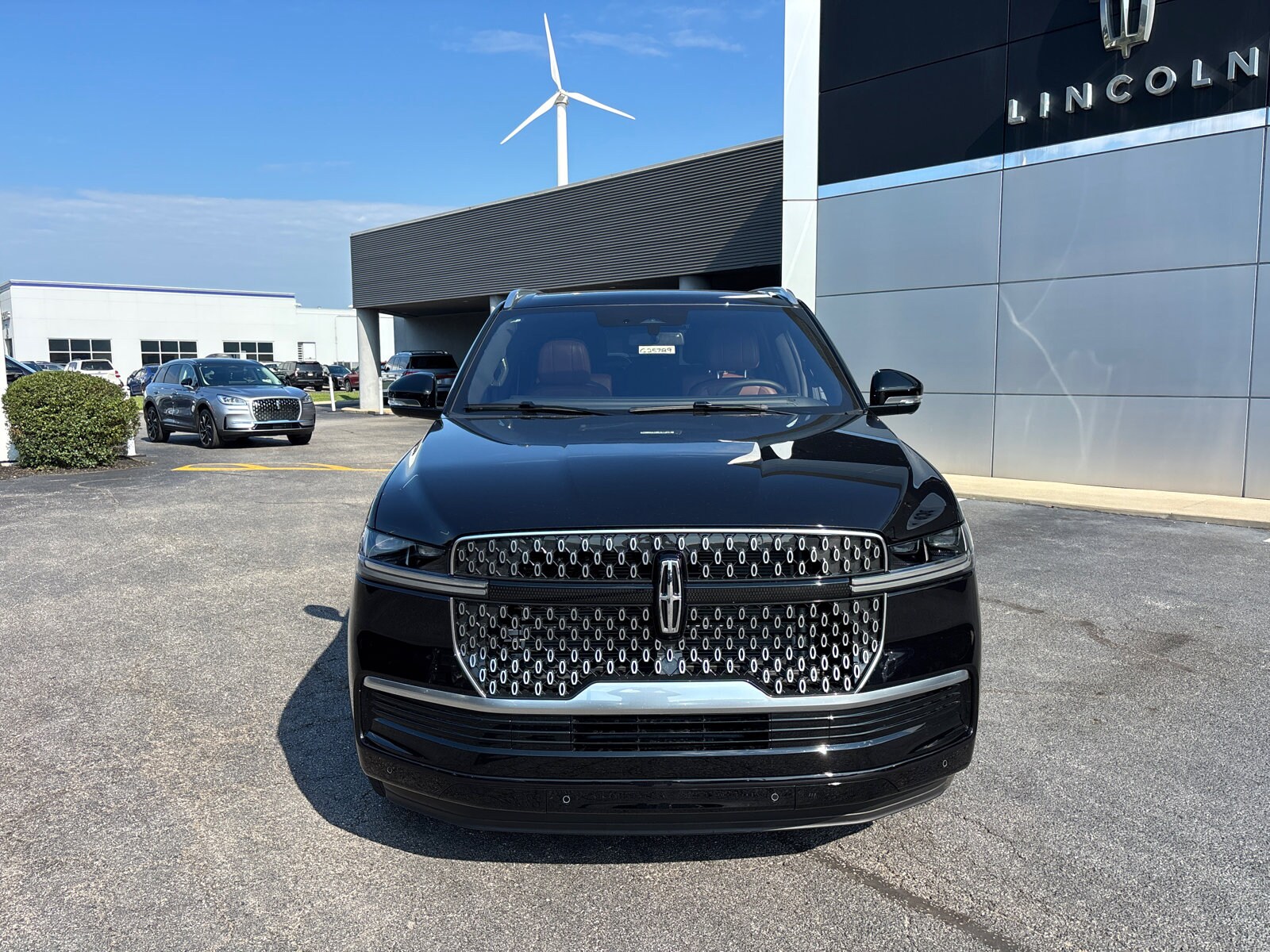 2025 Lincoln Navigator L Reserve photo 2