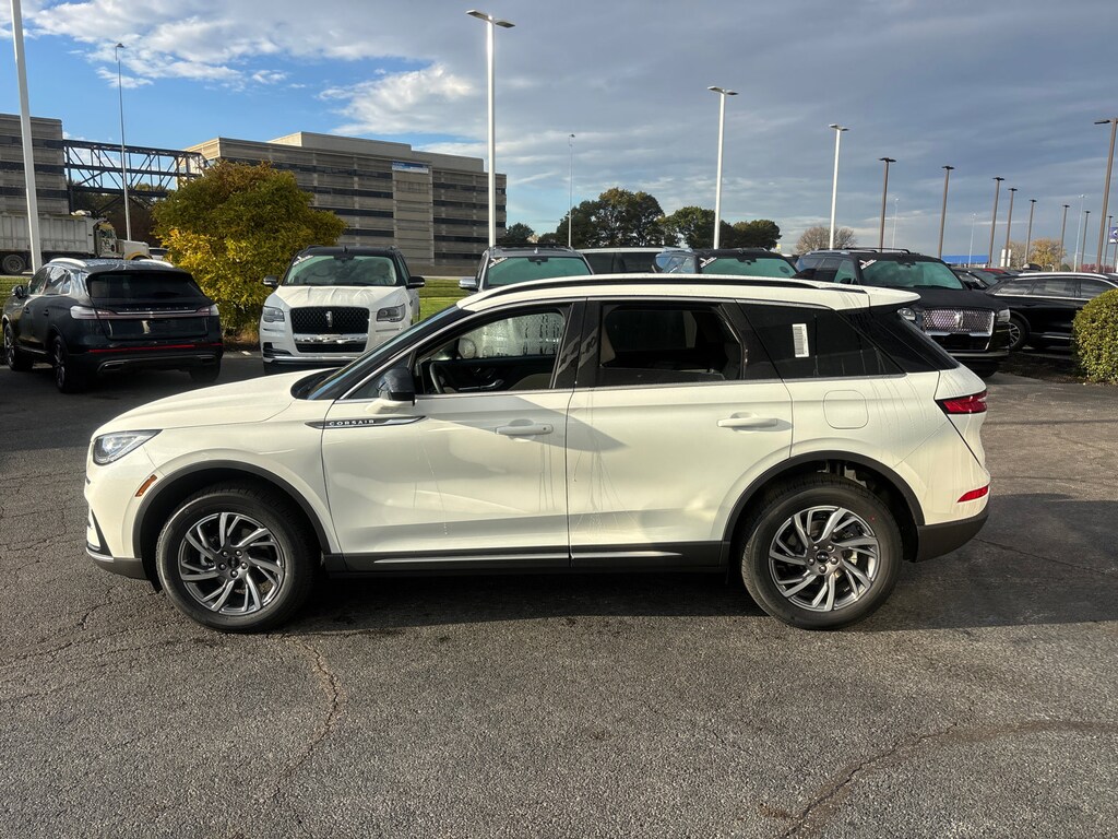 New 2026 Lincoln Corsair Premiere SUV