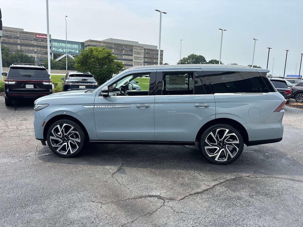 New 2027 Lincoln Navigator Reserve SUV