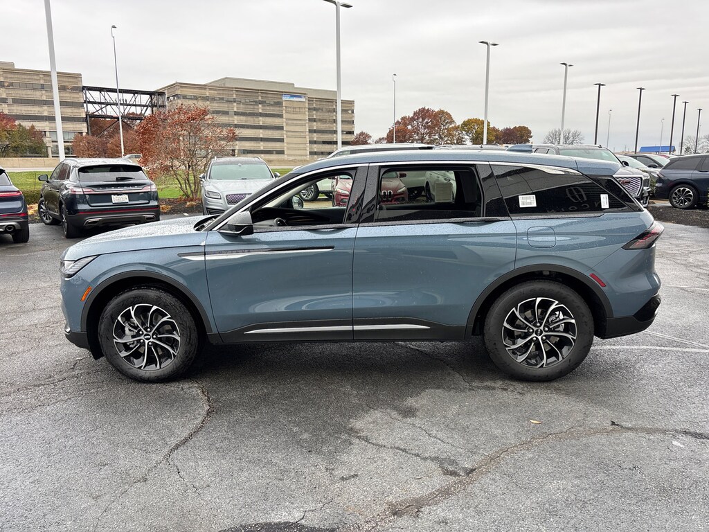 New 2026 Lincoln Nautilus Premiere SUV