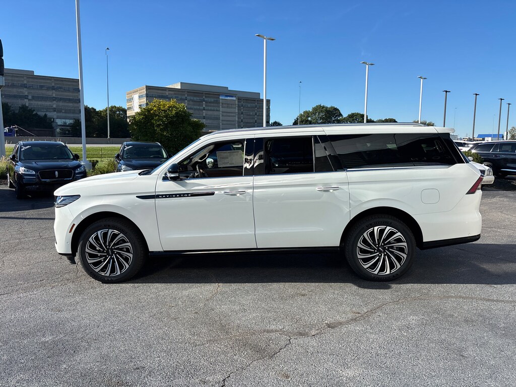 New 2025 Lincoln Navigator L Black Label SUV