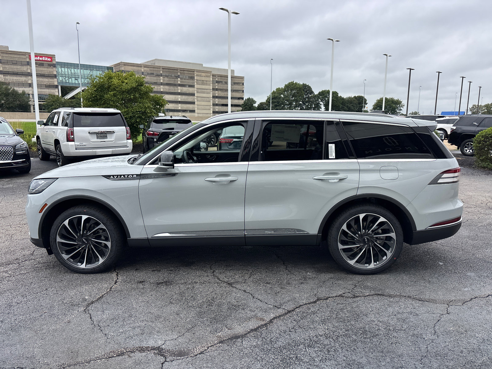 New 2027 Lincoln Aviator Reserve SUV