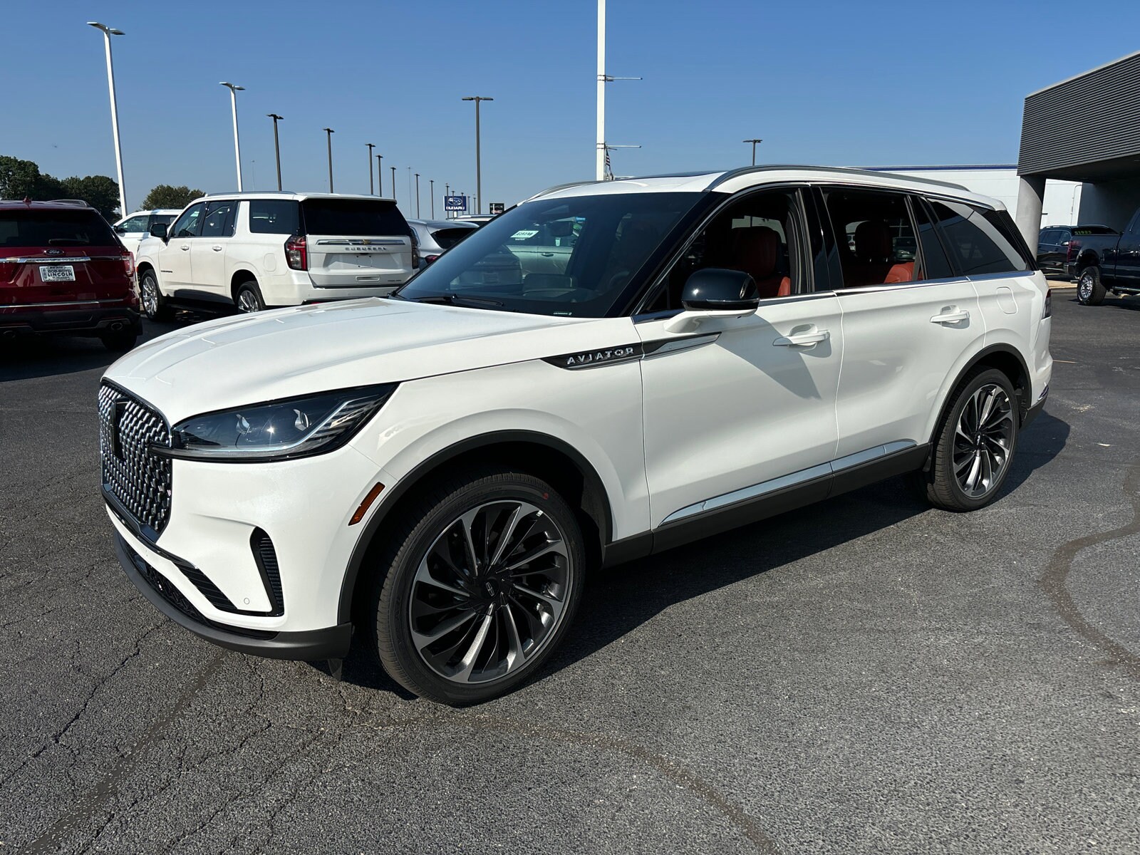 2025 Lincoln Aviator Reserve photo 3
