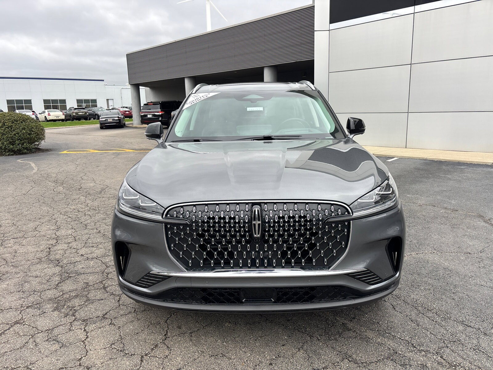2025 Lincoln Aviator Reserve photo 2