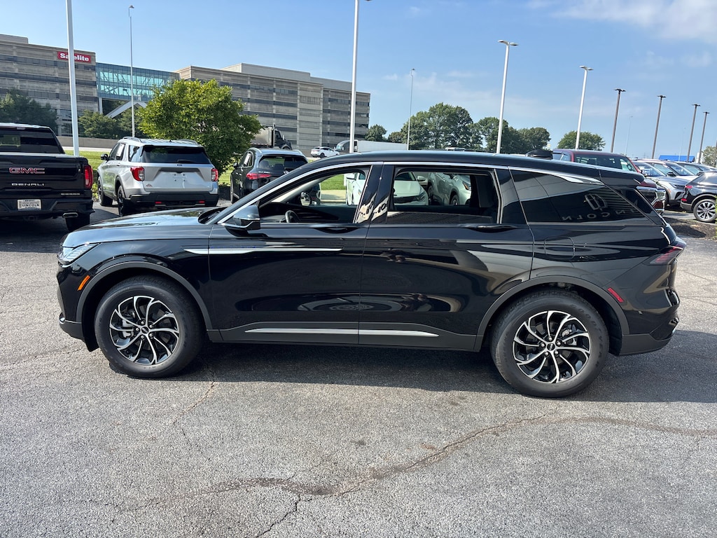 New 2026 Lincoln Nautilus Premiere SUV