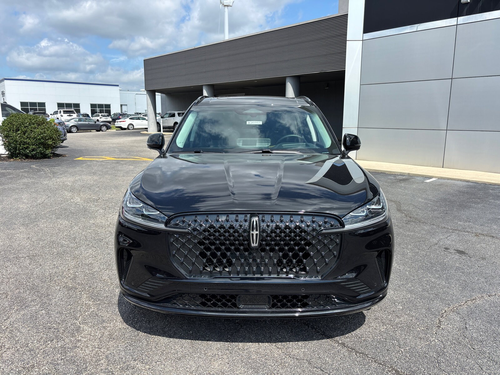 2025 Lincoln Aviator Reserve photo 2