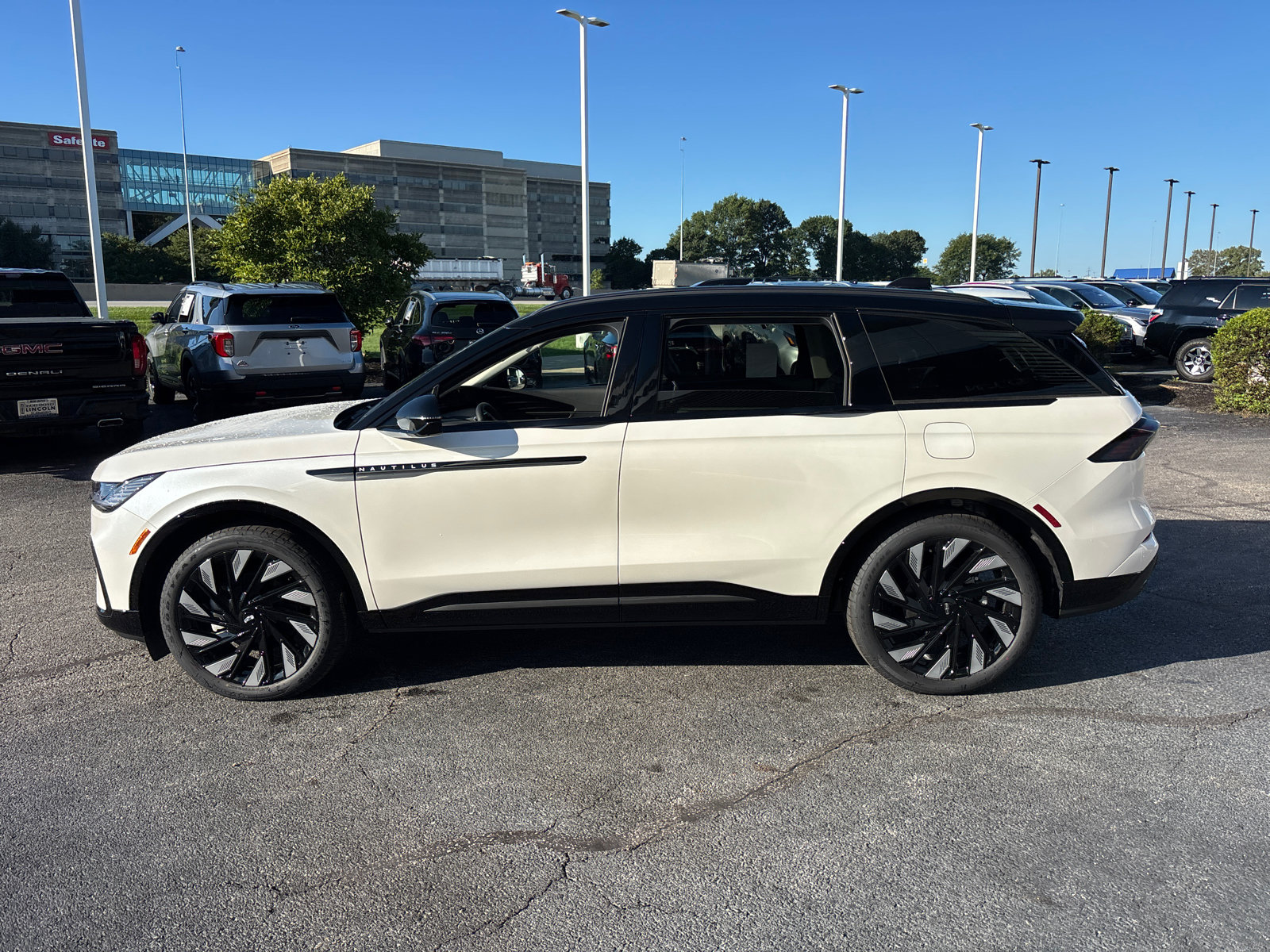 New 2026 Lincoln Nautilus Reserve SUV