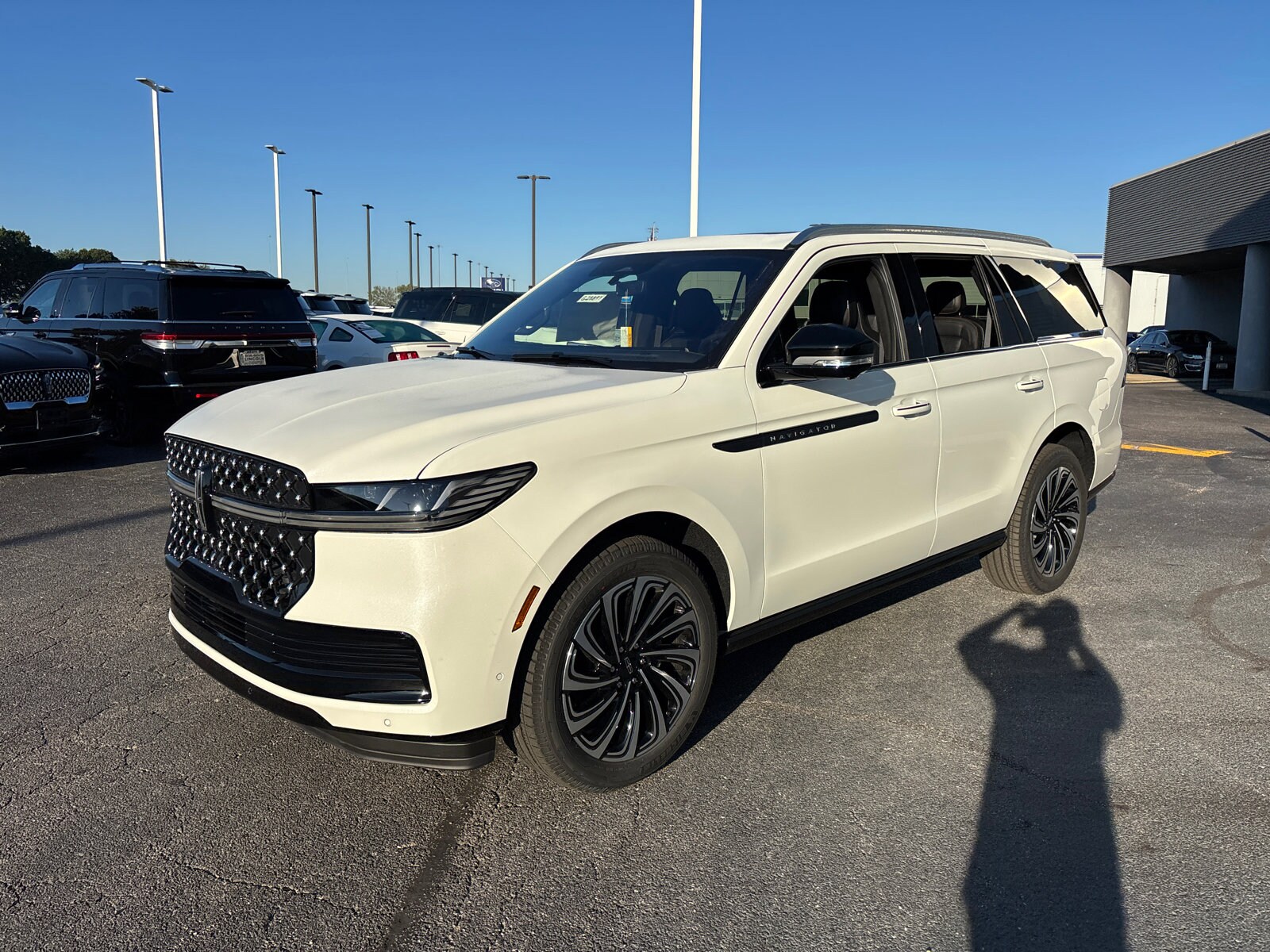2025 Lincoln Navigator Black Label photo 3