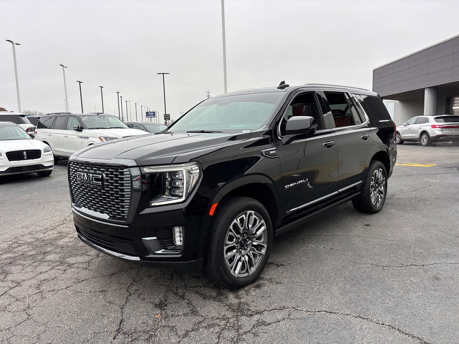 2023 Gmc Yukon Denali Ultimate photo 2