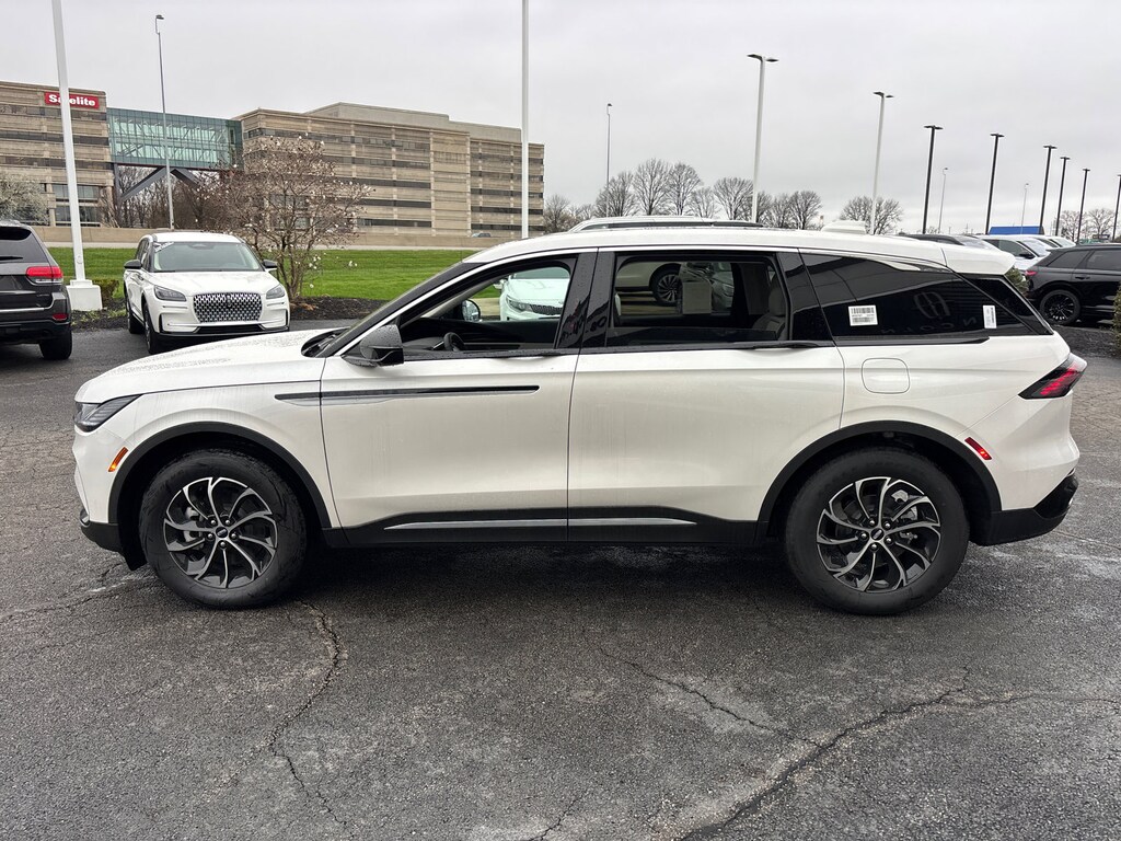 New 2026 Lincoln Nautilus Premiere SUV